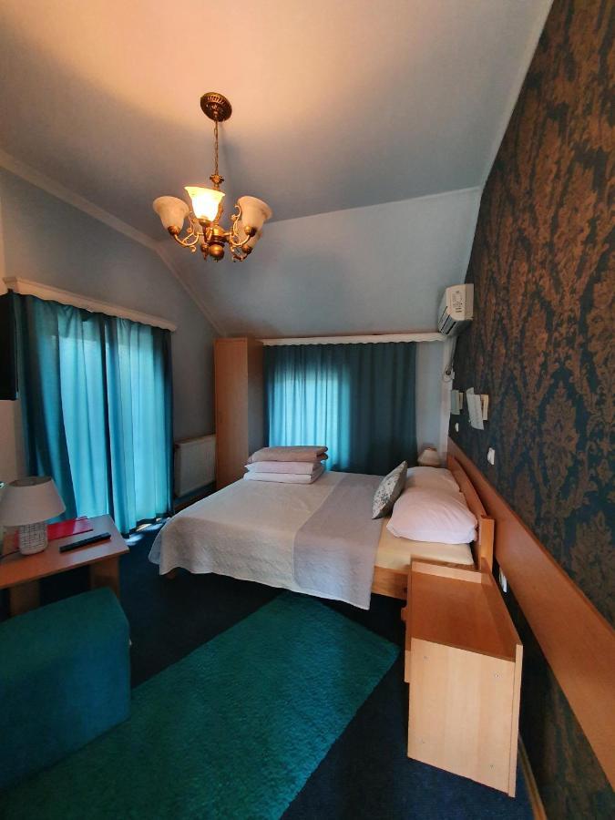Motel Zoka Dvorovi 外观 照片